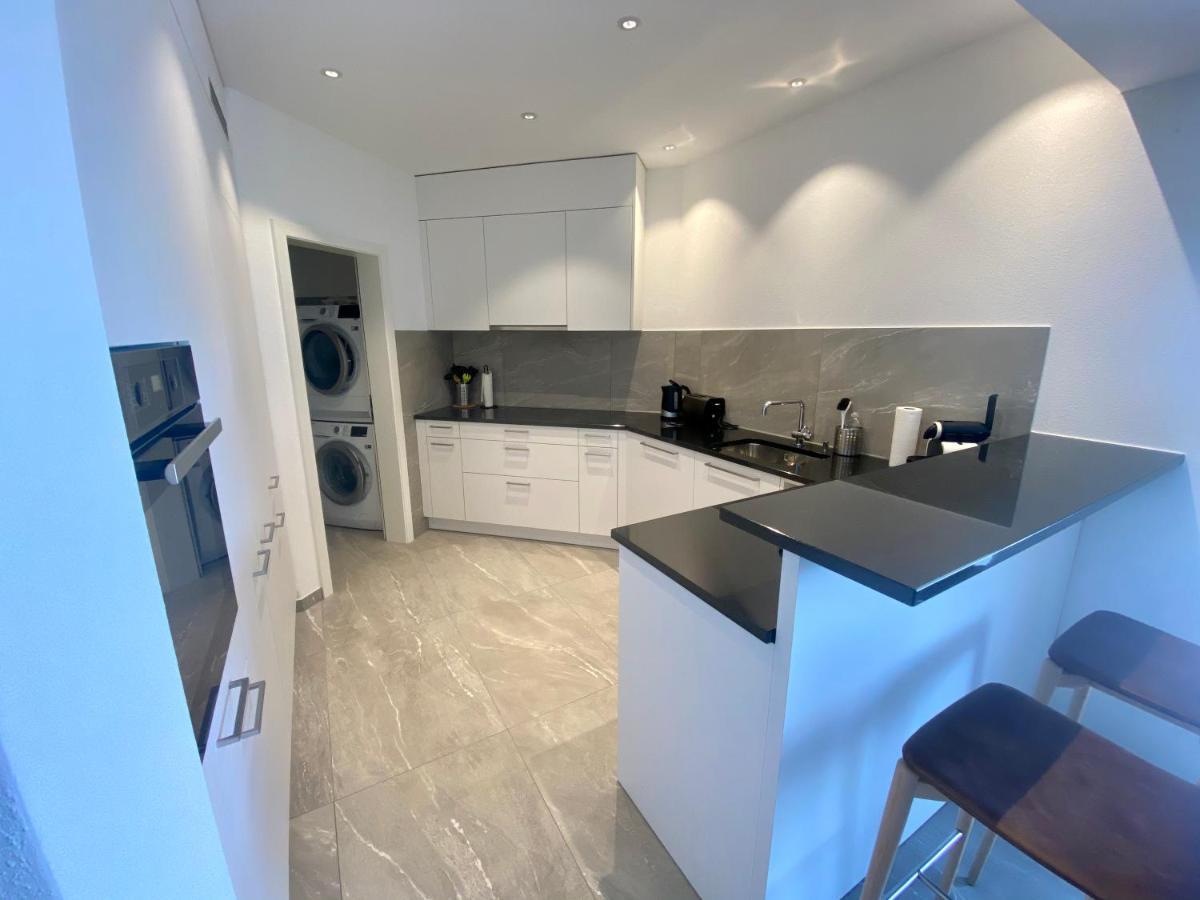 Lungolago Apartment *