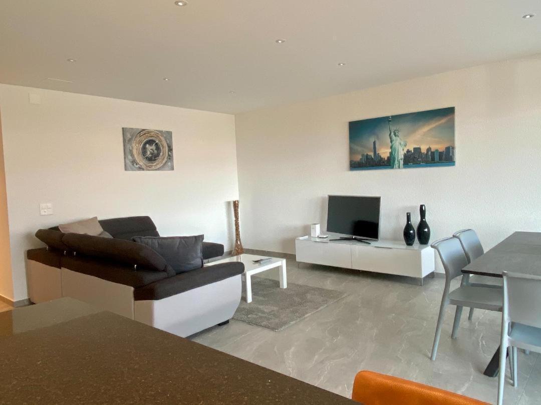 Lungolago Apartment